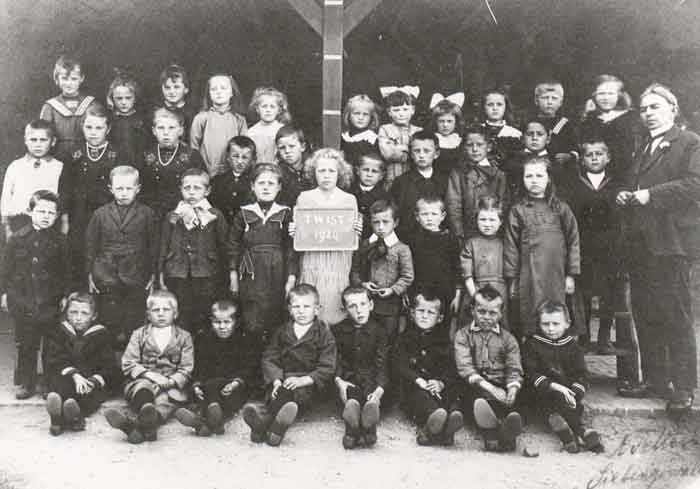 Schoolklas in Twist, 1924 (coll. BHIC)