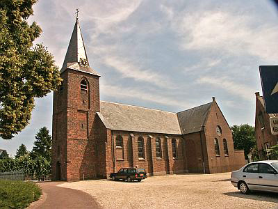 De kerk in Sint Hubert (foto: BHIC / Henk Buijks, 2008)