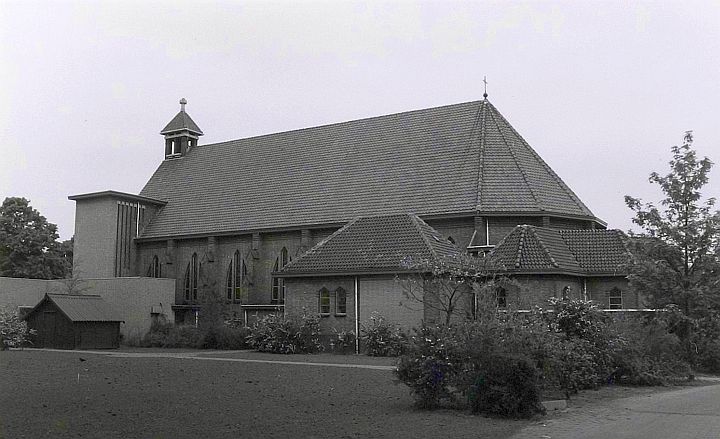 Kaatsheuvel, kapel van het missiehuis St.-Antonius, 1990. Foto: BHIC, fotonr. PNB001040410