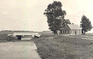 Situatie jaren '60: brug en hut