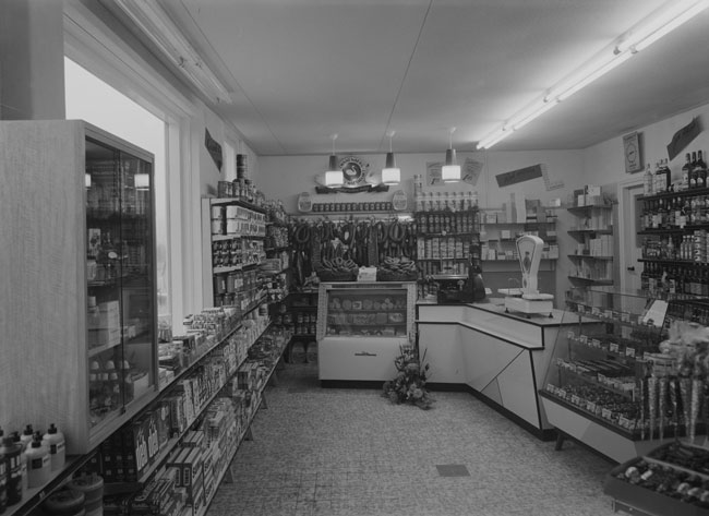 Winkel voor Tip Amsterdam, Oss 1959 (foto: Fotopersbureau Het Zuiden, collectie BHIC 1659-000156) 