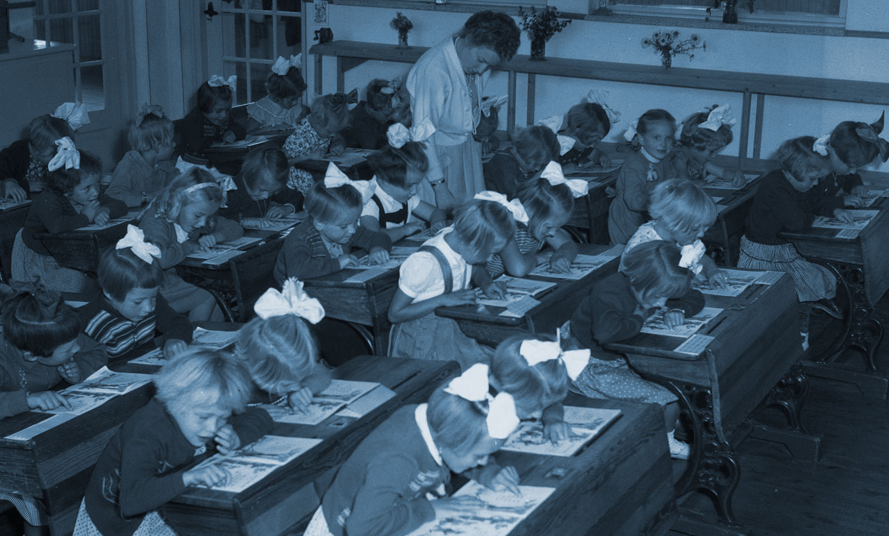 Meisjesklas kleuterschool. Volkel, 1955.