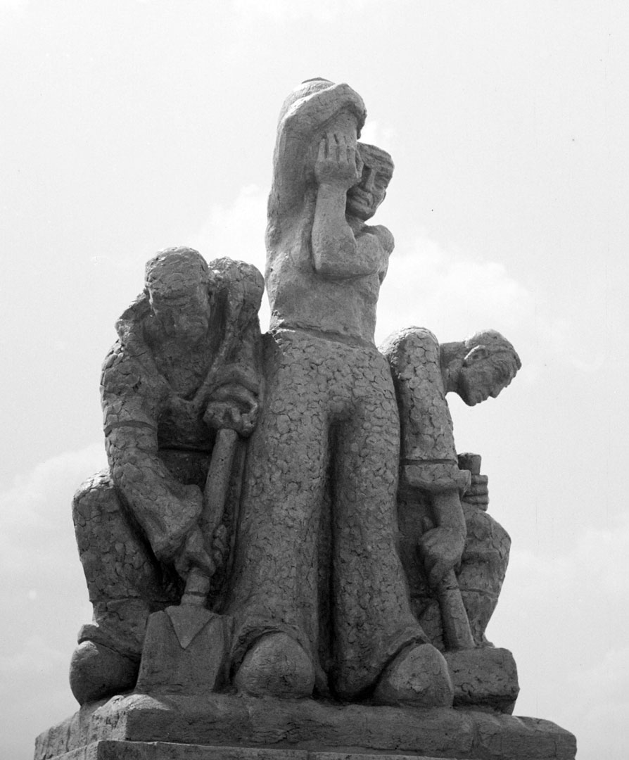 Monument voor de Beerse Overlaat (foto: Fotopersbureau Het Zuiden. BHIC fotonr. 1610-000163)