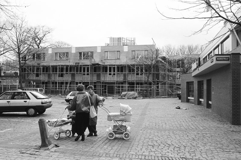 9 maart 1989, zorgcentrum St. Antonius Abt in aanbouw. Foto Stadsarchief Breda, Johan van Gurp JVG19890301032