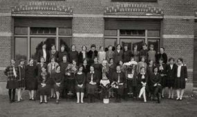 gilze, schoenfabriek meisjes 1931-1 kl.jpg