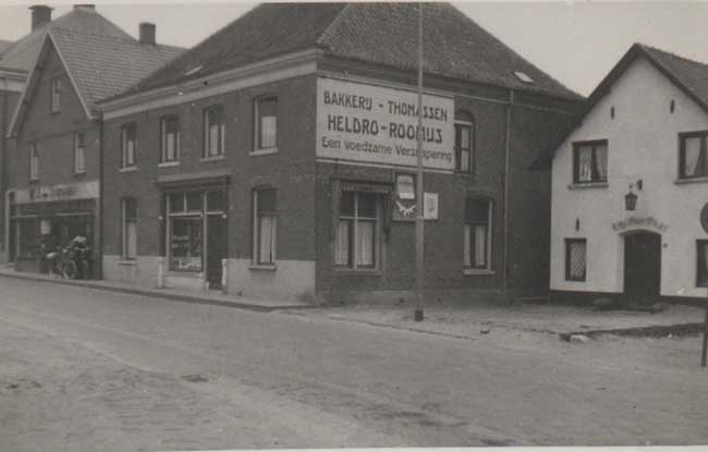 Bakkerij Thomassen, Cuijk ca. 1954 (foto: fotograaf onbekend, collectie BHIC CUI0704)