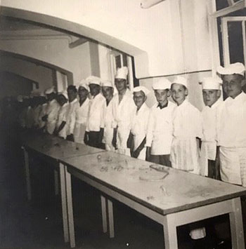 Leerlingen van de bakkersopleiding, 1959-1960 (ingezonden door Jos Lenders)