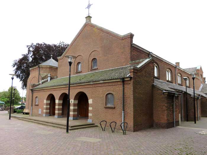 De St. Janskerk in Sambeek
