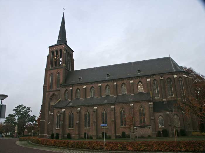 De Antoniuskerk in Eerde (foto: BHIC / Henk Buijks)