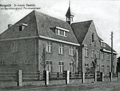 Klooster Sint-Jozef (Bron: Erfgoedcentrum Ned. Kloosterleven, fotonr. BM-z148-124027)