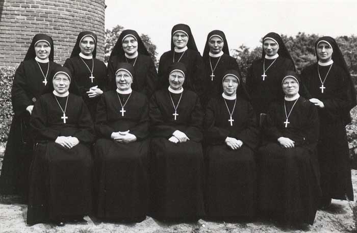 Zusters bij het afscheid in 1962 (collectie BHIC)