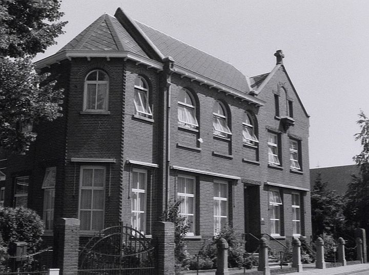Nispen, Huize Moerendaal, 1989. Foto: BHIC, nr. PNB001054623