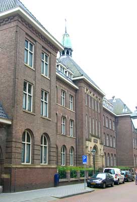 Fraterhuis aan de Papenhulst (foto: J. Smits, 2009)