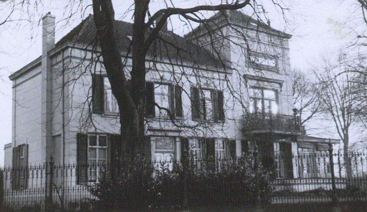 Sint-Michielsgestel, Huize Overberg, 1938. Foto: BHIC, fotonr. FOTOSM.0378