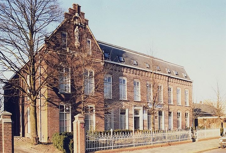 Tilburg, Leonardusklooster, 1991. Foto: BHIC, PNB001066519