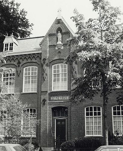 Udenhout, klooster St. Petrus, 1983. Foto: BHIC, fotonr. PNB001068183