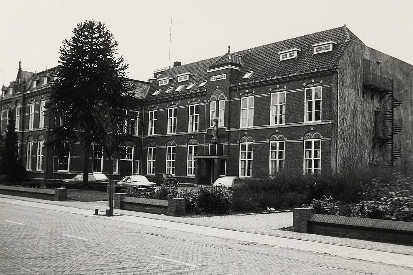 Udenhout, Klooster St. Felix, 1983. Foto: BHIC, fotonr. PNB001078058