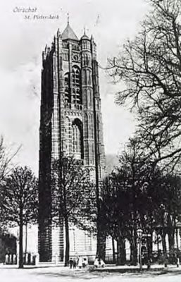De toren van de St. Petruskerk, 1915 (bron: RHCe)