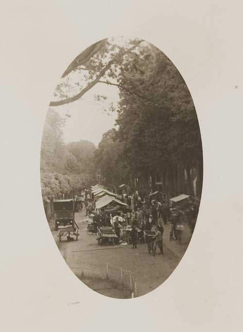 074389 - Markt op de Lind 1920.