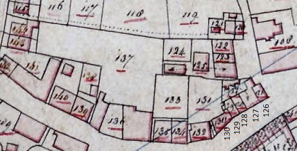 Op de kadasterkaart van 1832 zien we welke huizen Jan van de Vleuten in bezit had met meerdere erfgenamen