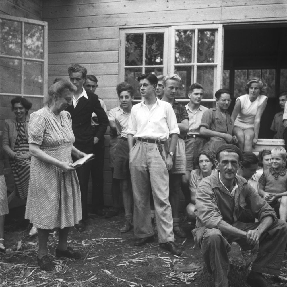 Bouw bungalow te Zegenwerp 22-08-1950 Fotopersbureau Het Zuiden