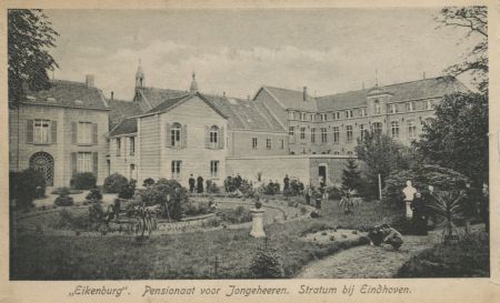 Pensionaat Eikenburg met een gedeelte van de tuin (uitgever: Pensionaat Eikenburg, bron: RHCe)